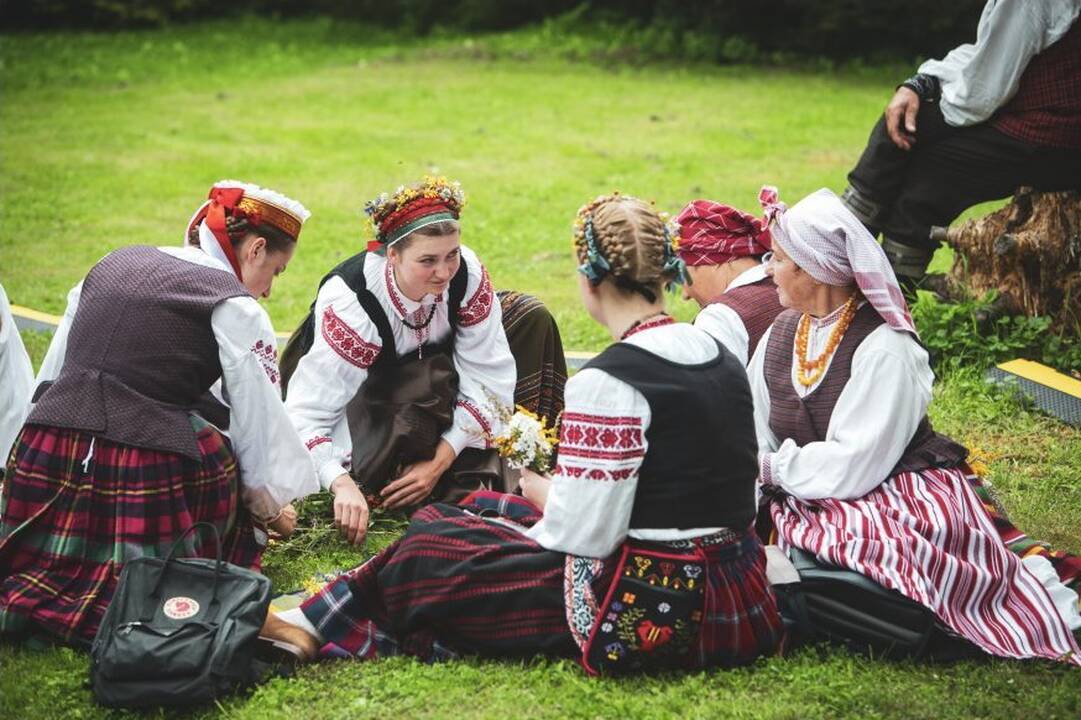 Kult ros Ir Sporto Renginiai Bir elio 9 15 D Kult ros Ir Sporto Renginiai Bir elio 9 15 D